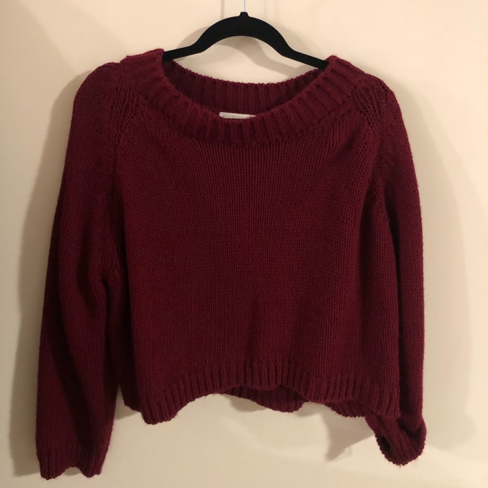 Thick maroon cropped sweater!